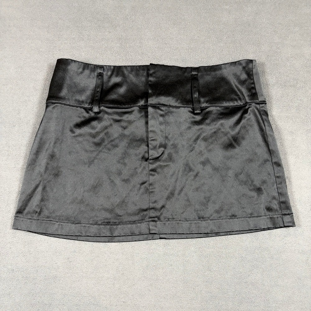 Forever 21 Mini Skirt Womens Size Medium Black Satin Blend Belt Loops